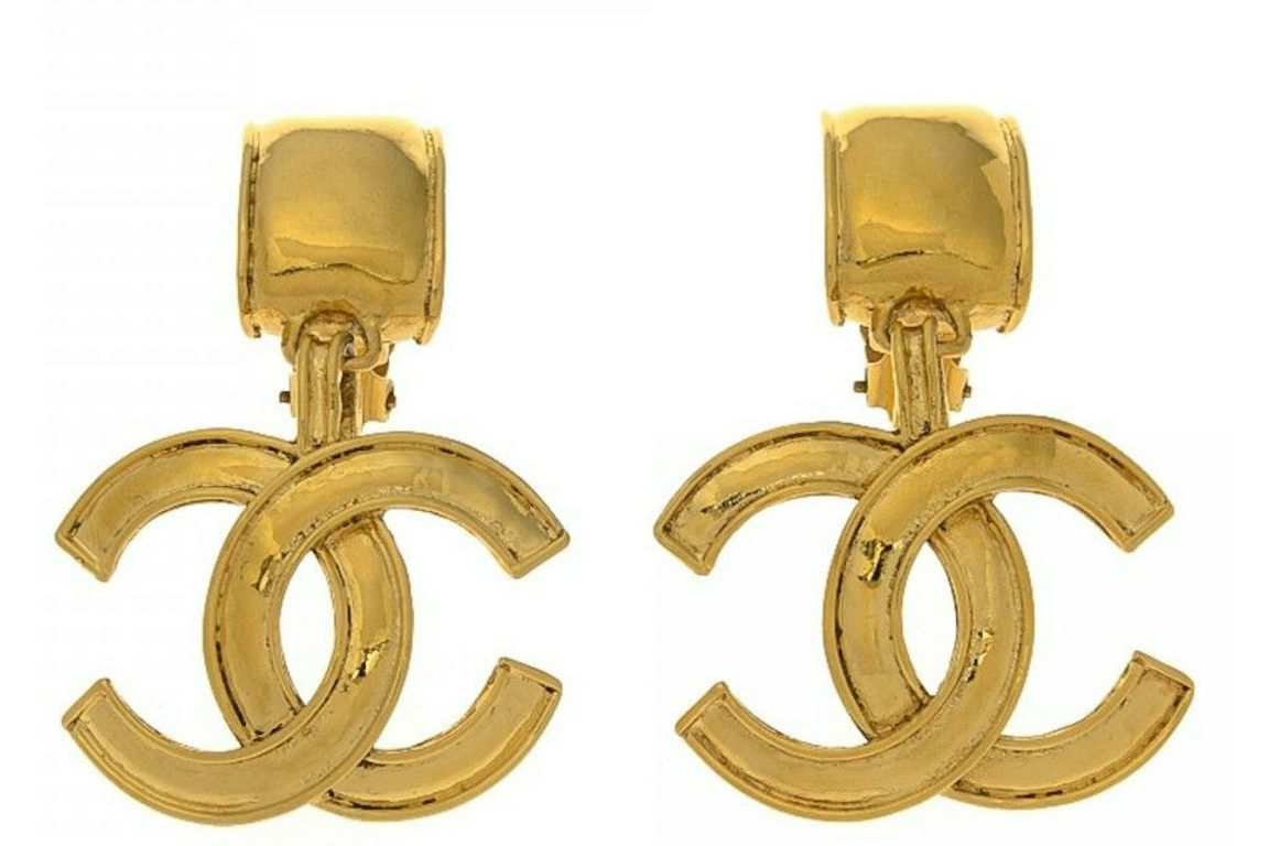Chanel CC Drop Clip On Earrings Gold-tone