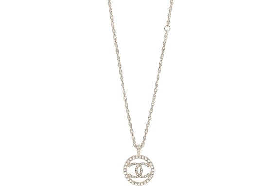 Chanel Pearl CC Round Pendant Necklace Gold