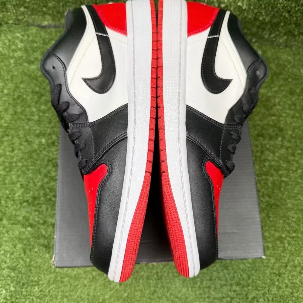 Used - Air Jordan 1 Low Bred Toe 2.0 - US M 10 - detail 4