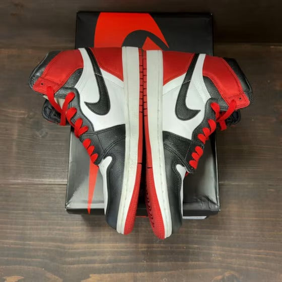 Used - Air Jordan 1 Retro High Satin Black Toe (Women's) - US W 8.5 - detail 2