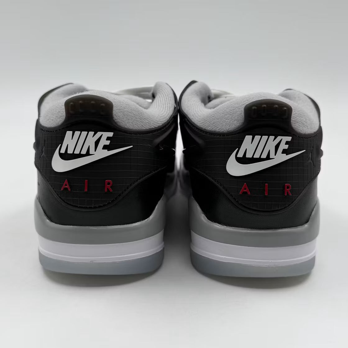 Used - Air Jordan 4 RM Black Metallic - US M 9 - detail 4