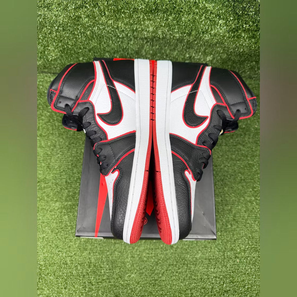 Used - Air Jordan 1 Retro High Bloodline - US M 11.5 - detail 5