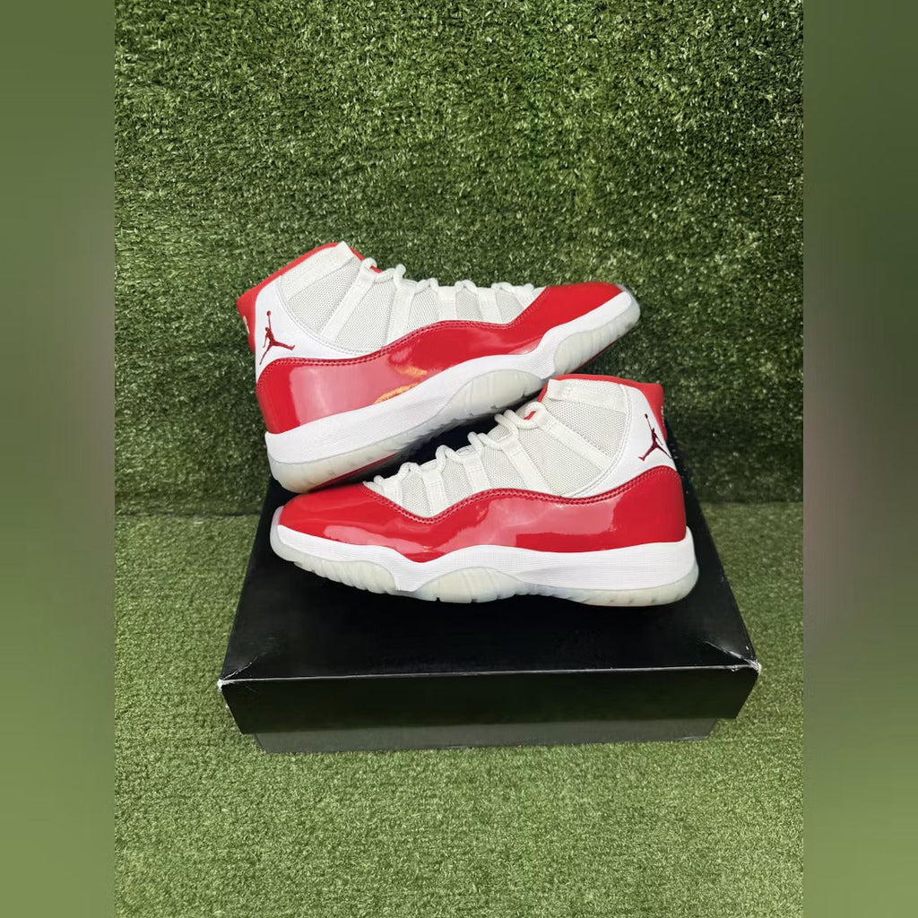 Used - Air Jordan 11 Retro Cherry (2022) - US M 8 - detail 1