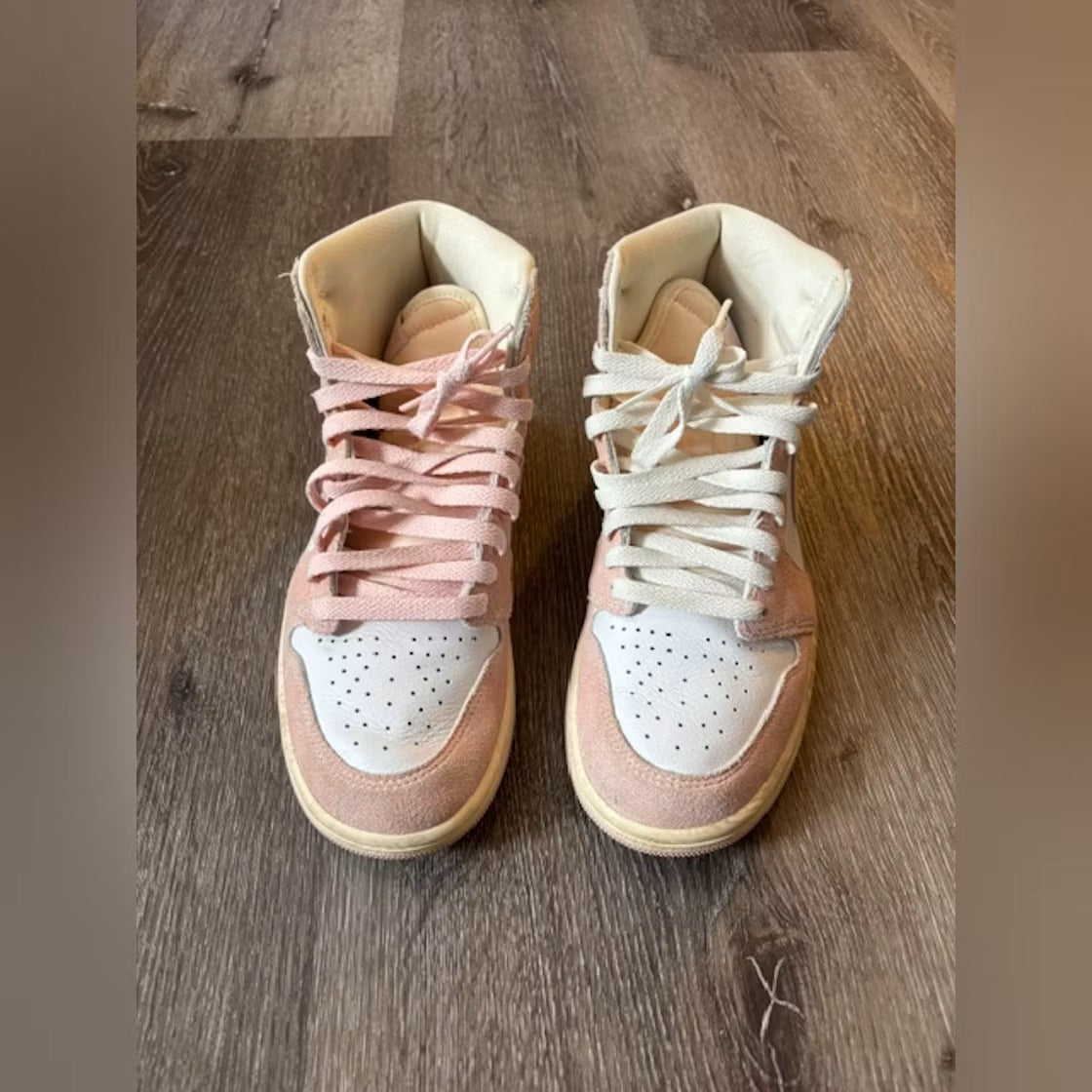 Used - Air Jordan 1 Retro High OG Washed Pink (Women's) - US W 8 - detail 2