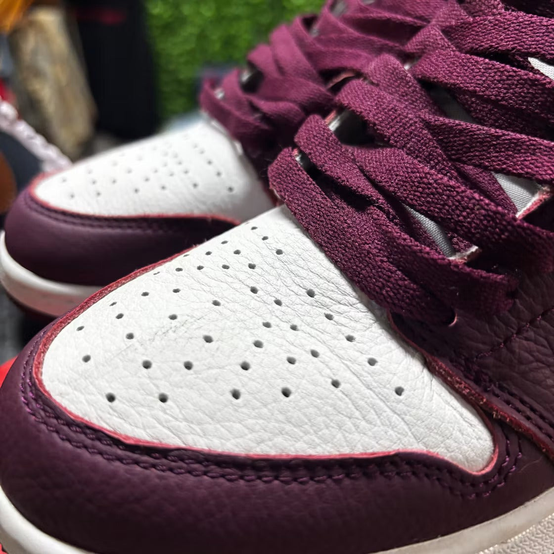 Used - Air Jordan 1 Retro High OG Bordeaux (GS) - US 6Y - detail 4