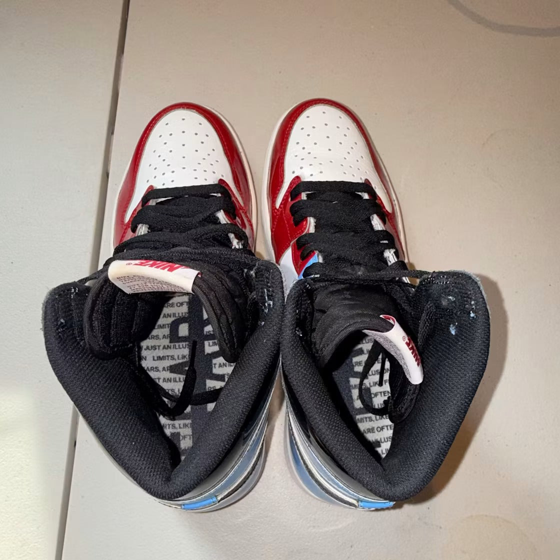Used - Air Jordan 1 Retro High Fearless UNC Chicago - US M 11 - detail 2